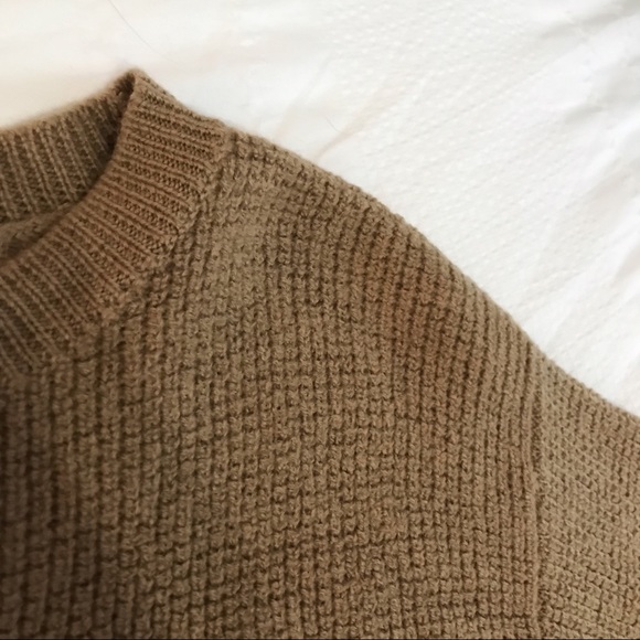 ARITZIA WILFRED FREE TAN 100% MERINO WOOL CREWNECK SWEATER -M - Picture 4 of 10